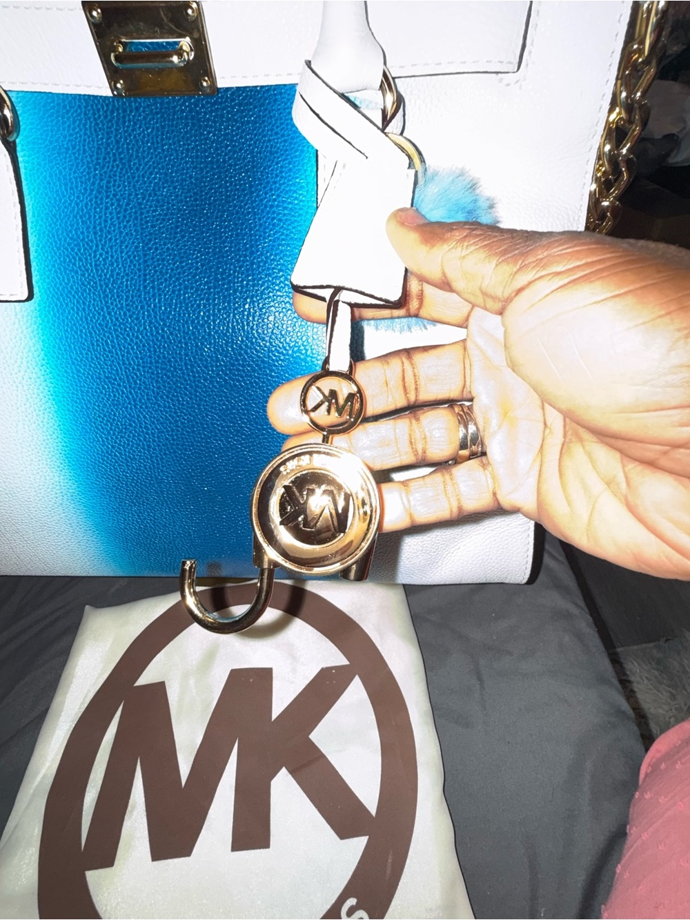 Michael Kors White and Blue Ombre Leather Tote with dustbag and Pom Pom NWOT - Picture 15 of 15